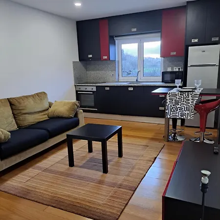 Casa De Baixo * Paredes de Coura