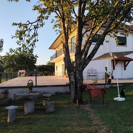 Casa De Baixo דירה פארדס דה קורה